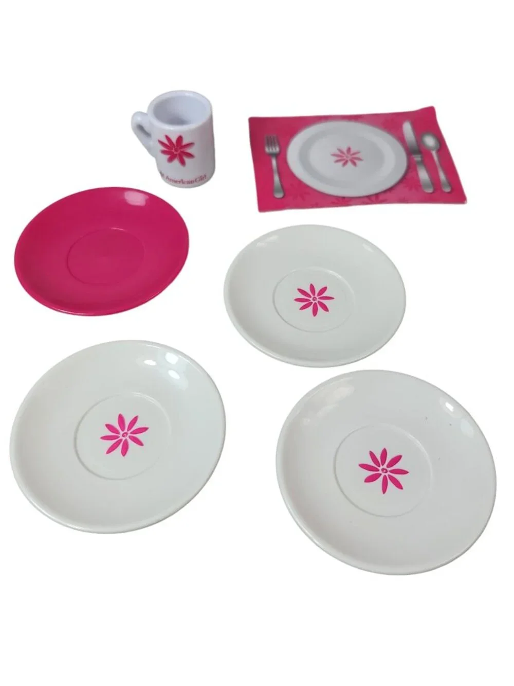 American Girl Cafe Replacements 4 Plates Daisy Mug Placement For 18
